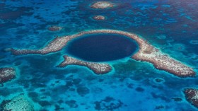 'Rahasia' Blue Hole di Belize Akhirnya Terungkap