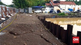 Jalan Gubeng Retak, Polisi Diminta Selesaikan Penyidikan