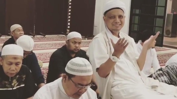 Istri ketiga Ustaz Arifin Ilham akhirnya mengungkap makna yang indah dari nama bayinya yang baru lahir.