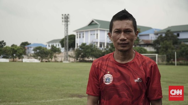 Kapten Persija Jakarta Ismed Sofyan bercerita pengalamannya menghadapi tekanan suporter Persib Bandung hingga detik-detik Macan Kemayoran juara.