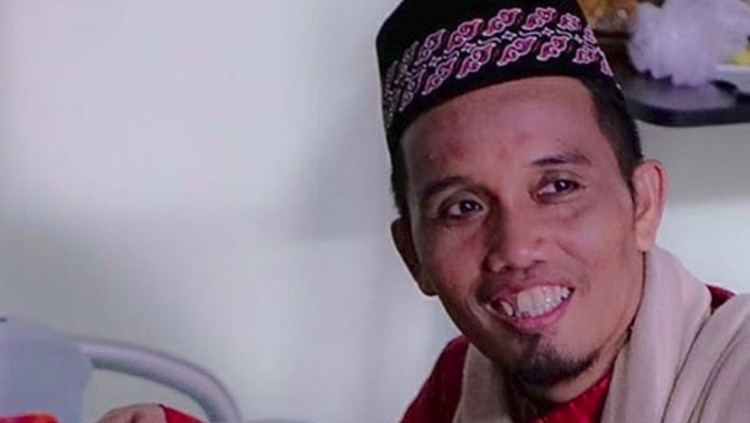 Dari Siti Hajar hingga Aisyah, semua sosok soleha ini ada dalam diri almarhum istri Ustaz Maulana.