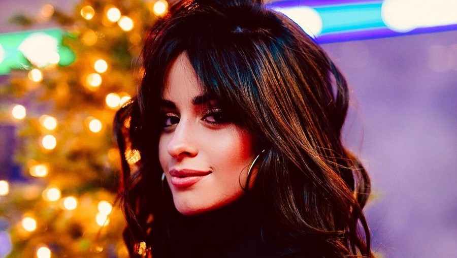 Recording Academy umumkan daftar pengisi acara Grammy Awards 2019. Camila Cabello akan tampil pertama kalinya di panggung ajang bergengsi insan musik dunia itu.