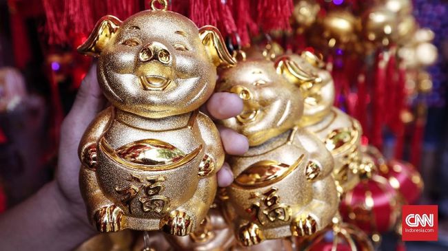 Dalam perhitungan penanggalan China kuno, setiap tahunnya dipengaruhi rasi bintang yang memakai nama hewan. Tahun 2570 ini merupakan tahun babi tanah.