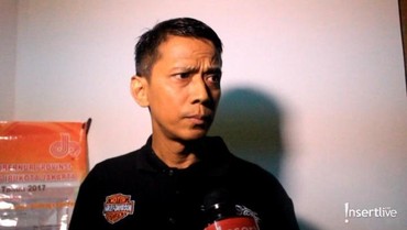 img-title Ayah Vanessa Angel: Saya Nyesal Masukin Dia ke Dunia Entertain