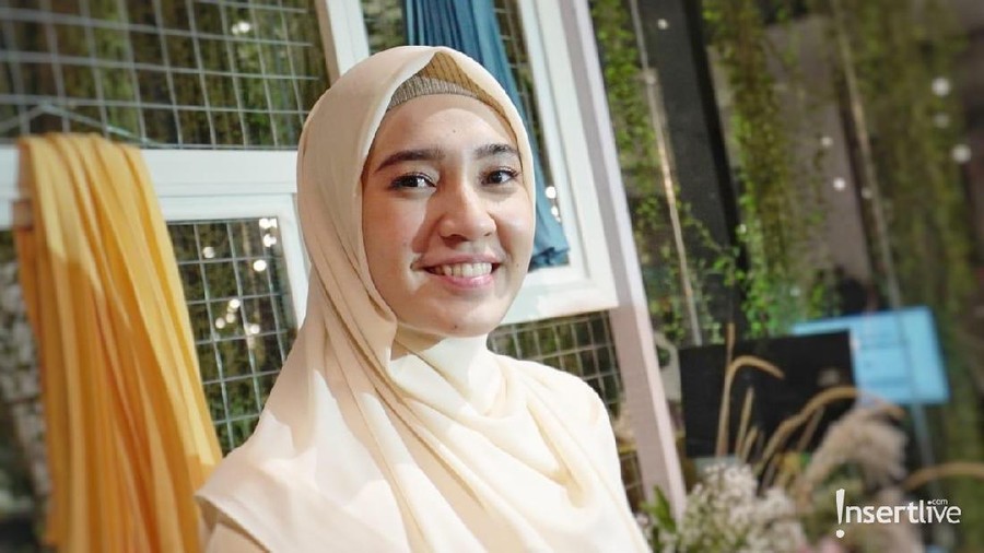 Dhini Aminarti Dhini Aminarti