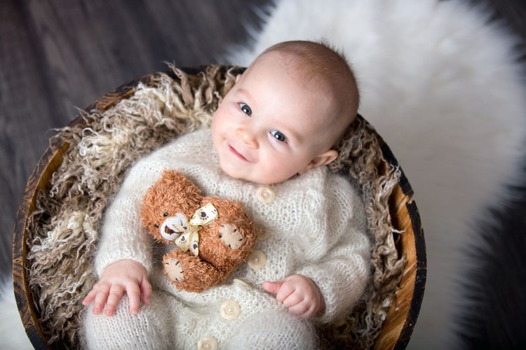 Woflgang Buat Bunda yang suka musik klasik, nama bayi dari komposer musik terkenal di dunia ini bisa jadi inspirasi lho.