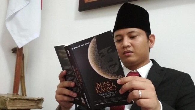 Kemendagri mengetahui 'hilangnya' Nur Arifin itu sebagai tindakan meninggalkan tugas selaku pimpinan daerah.