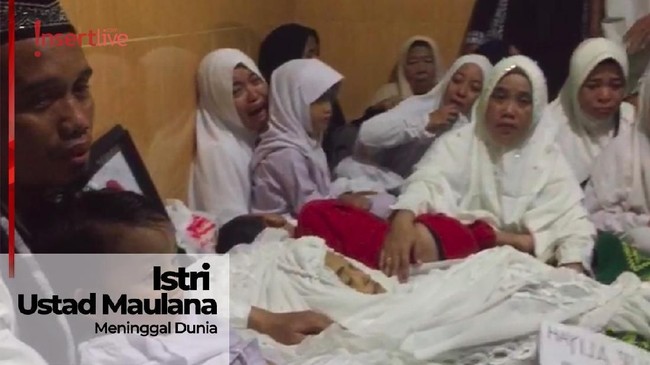Istri Ustad Maulana Meninggal Dunia