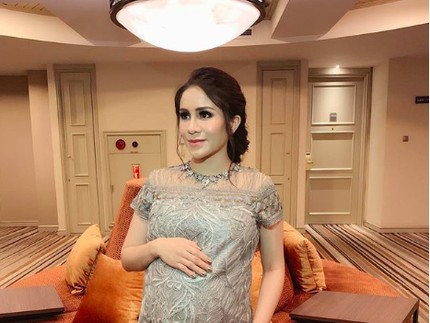 Hamil 7 Bulan, Momo 'Geisha' Makin Cantik dan Glowing