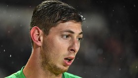 Pilot Pesawat Emiliano Sala Sempat Mengeluh Sebelum Hilang