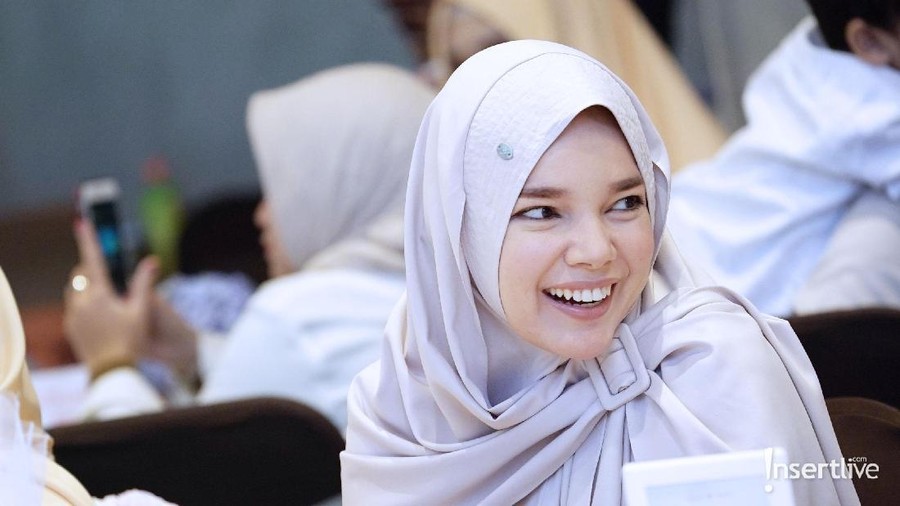 Shireen Sungkar dan Dewi Sandra sangat senang terlibat dalam acara Jakarta Halal Things tahun ini.