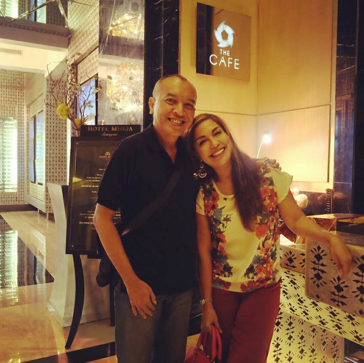 <p>Perempuan kelahiran Palembang, Sumatera Selatan, ini akan genap 54 tahun pada 7 Februari mendatang. Tapi, masih terlihat awet muda ya, Bun. (Foto: Instagram @sorayahaque)</p>