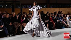 Permainan Warna dan Kilau Ralph & Russo di Couture Week