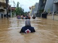 FOTO: Cuaca Ekstrem Sulsel, 9 Tewas Ribuan Mengungsi