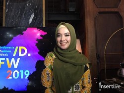 Ingrid Kansil Ingin Menularkan Kebiasaan Berhijab pada Anak