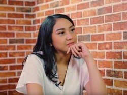 Begini Rangkaian Skincare Rutin Ala Putri Tanjung