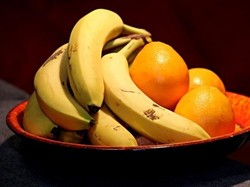 Sarapan Pisang atau Jeruk? Ini Perbedaan Efek Energinya di Tubuh