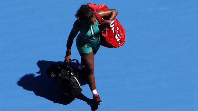 Serena Williams tersingkir dari Australia Terbuka 2019 setelah kalah dari Karolina Pliskova dengan skor 4-6, 6-4 dan 5-7 dalam babak perempat final.