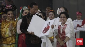 Berkebaya Putih, Megawati Hadiri Pelantikan Jokowi