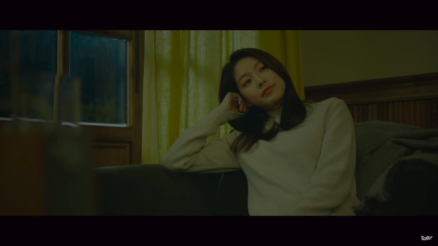 Berikut Insertlive sajikan lirik dan musik video dari Song Request yang dinyanyikan oleh Lee So Ra feat Suga BTS.