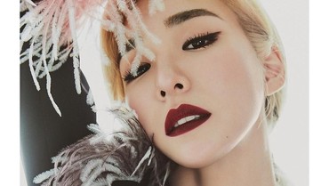 img-title Tiffany Young Bakal Rilis Lagu 'Born Again'