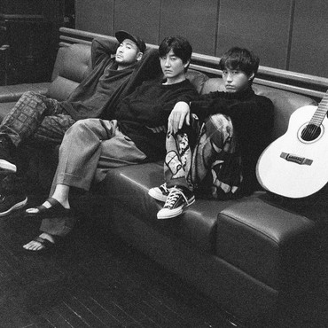 Lirik Lagu Gray So Gray - Epik High