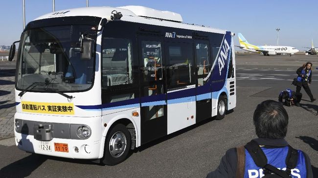 Jepang Mulai Uji Bus Bandara Berteknologi Otonom Teknologi ini rencananya bakal digunakan saat Olimpiade 2020 digelar di Tokyo.
