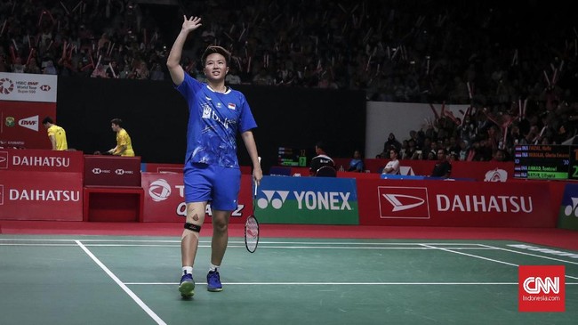 Bukan hanya soal teknik dan mental yang bisa dicontoh dari Liliyana Natsir, melainkan juga soal lapar gelar yang terbilang mengakar.