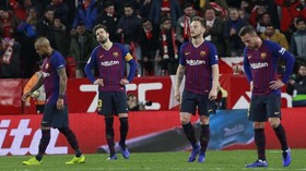 FOTO: Tanpa Messi, Barcelona Kalah dari Sevilla