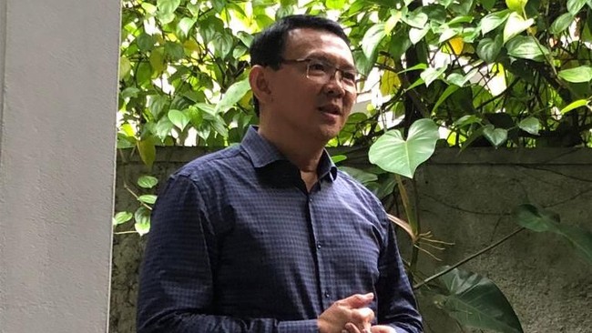 LSI Denny JA menyebut Ahok tak menutup kemungkinan bisa menjadi Mr X atau sosok mengejutkan di antara 15 nama bakal capres 2024 yang mereka prediksi.