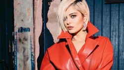 Dinilai Terlalu Gendut, Bebe Rexha Kecam Para Desainer Busana
