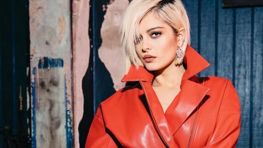Bebe Rexha kecam para desainer yang menolak membuatkan busana untuk Grammy Awards karena menilai tubuhnya terlalu gendut.