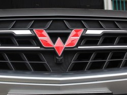 Wuling Sumbang 100.000 Masker untuk Lawan COVID-19