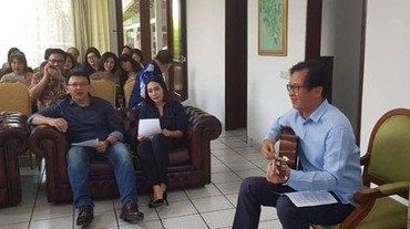 img-title Resmi Bebas, Intip Kebersamaan Pertama Ahok dan Bripda Puput