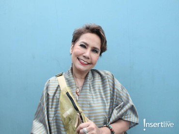 img-title Dulu Malu, Debby Sahertian Kini Tak Masalah Pakai Popok Dewasa: Bukan Waktunya Minder