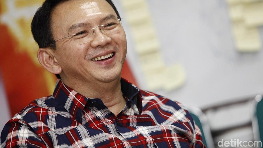Momen Hangat Ahok Berkumpul Lagi Bersama Ibunda dan Keluarga