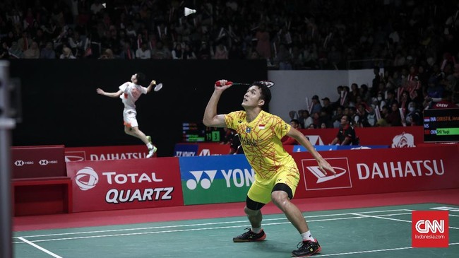 Pebulutangkis tunggal putra Indonesia Jonatan Christie optimistis dukungan suporter bakal bikin Anders Antonsen gugup di semifinal Indonesia Masters 2019.