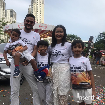 Jalani Tur Luar Kota, Keluarga Dwi Sasono: Bagikan Kebahagian