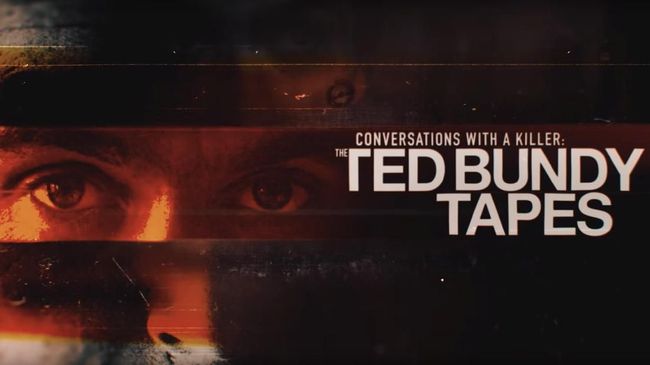 Menurut Netflix, film dokumentasi tersebut memuat pengakuan detail Ted Bundy saat dirinya membunuh puluhan wanita dengan keji di tahun 1970-an.