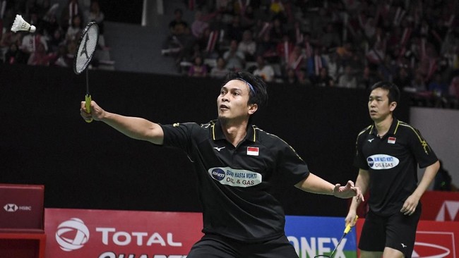 Pebulutangkis putra Indonesia Mohammad Ahsan berniat untuk tetap berpuasa selama menjalani pertandingan kejuaraan Piala Sudirman 2019 di Nanning, China.
