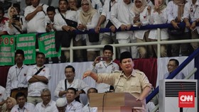 Gamang Prabowo, Janji Pangkas Pajak dan Genjot Penerimaan
