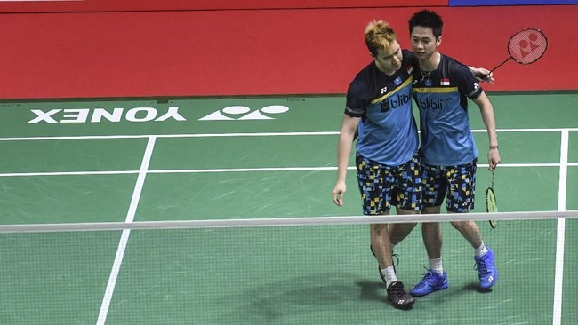 Ganda putra nomor satu Indonesia, Kevin Sanjaya Sukamuljo/Marcus Fernaldi Gideon, menang dua gim langsung pada babak pertama Kejuaraan Bulutangkis Asia 2019.