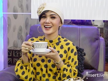 Ketagihan, Yuni Shara Sampai Bawa Bekal Kopi Hitam Sendiri