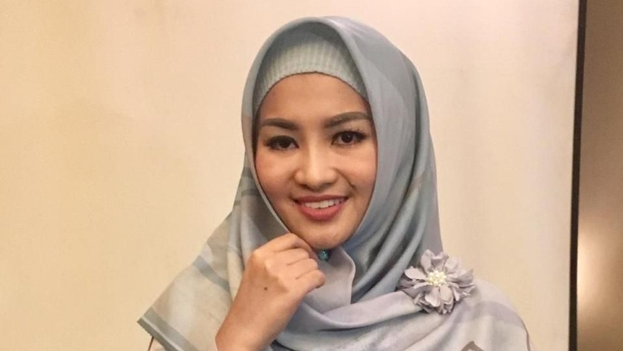 Fitri Carlina sudah menikah sejak tahun 2014 namun belum diberi keturunan. 