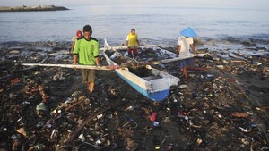 Memberi 'Hidup Baru' untuk Sampah Plastik dari Laut