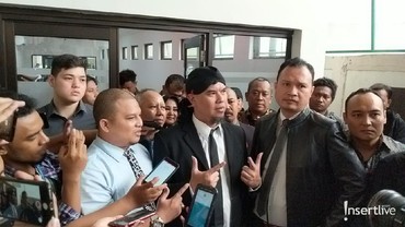 Ahmad Dhani Jatuh Sakit, karena Pindah Rutan atau Stres?