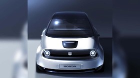 Honda Hati-hati Rilis Mobil Listrik di Indonesia