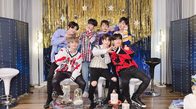 Sukses dengan grup band seperti iKON dan BLACKPINK, YG Entertainment membentuk boyband baru bernama Treasure, yang beranggotakan tujuh orang.