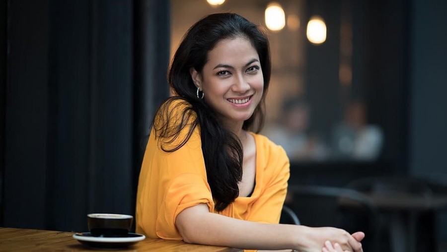 Jarang Terekspos, Aktris Shirley Margaretha Resmi Bercerai Jarang terekspos oleh media, Aktris lawas Shirley Margaretha muncul dengan kabar perceraiannya dengan Rey Donald Kaligis.