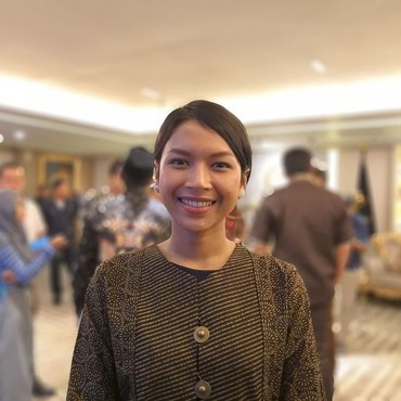 Lirik Lagu Walking Back Home - Vira Talisa